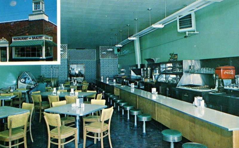 Kohlmanns Restaurant and Bakery - Vintage Postcard